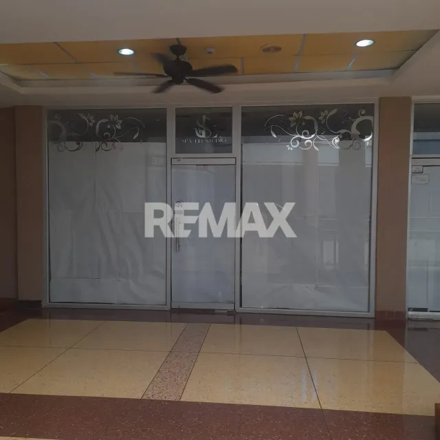 En Alquiler Local Comercial Avenida 6, Puerta Maraven, Cardón, Falcón, 4154, VEN