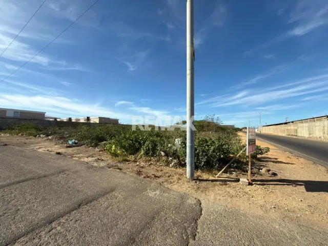 En Venta Terreno y Parcela AV General Pelayo con calle Tabana Puerta Maraven