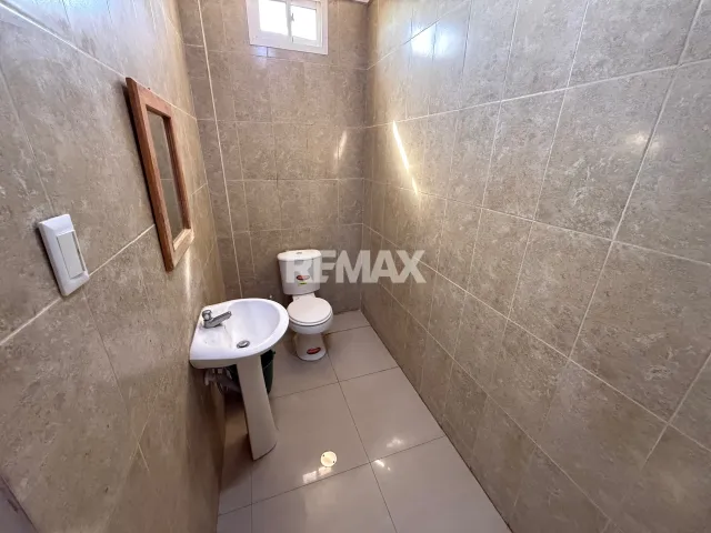 En Alquiler Local Comercial Ave Ollarvides Los Caciques