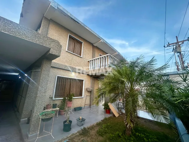 En Venta Casa o TownHouse Puerta Maraven, Cardón, Falcón, 4154, VEN - Foto 1