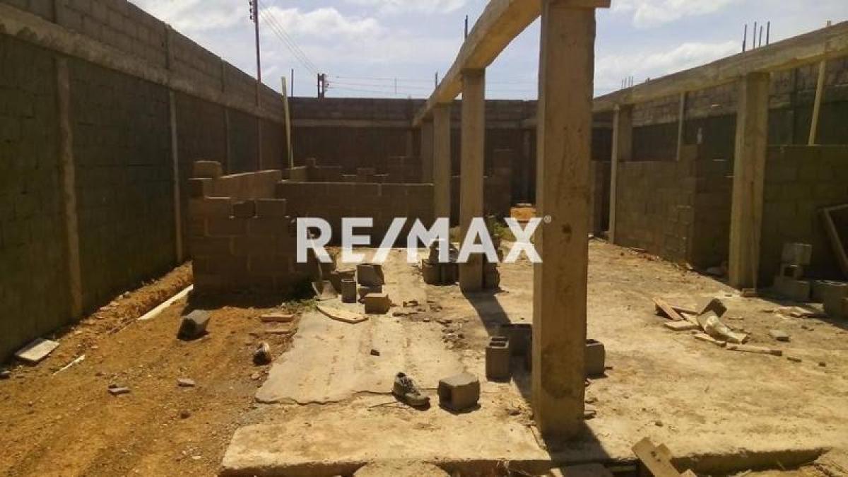 En Venta Terreno y Parcela Urb el Libertador Puerta Maraven Municipio Carirubana - Foto 3