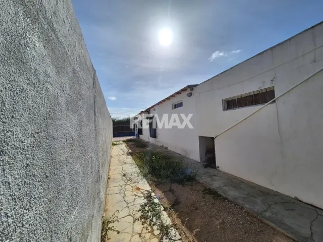 En Venta Casa o TownHouse L-4, Los Taques, Judibana, Falcón, VEN