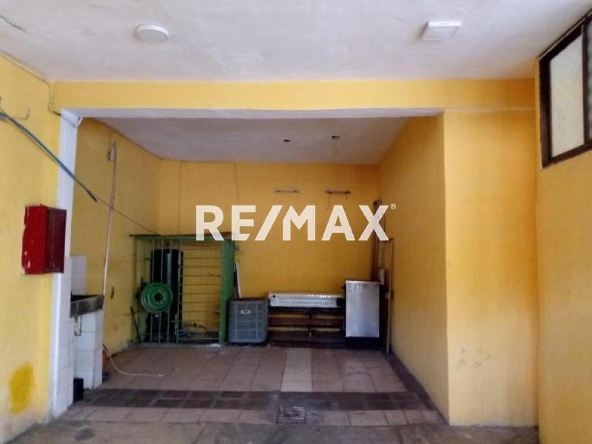 En Alquiler Local Comercial Calle Garces, Punto Fijo, Carirubana, Falcón, 4102, VEN