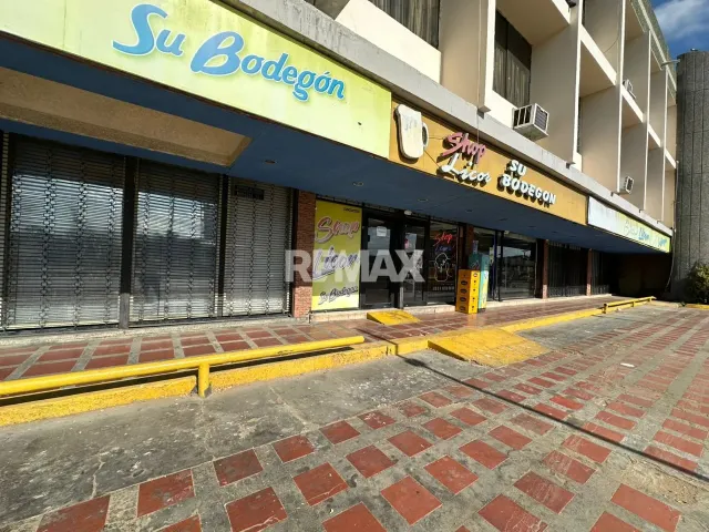 En Alquiler Local Comercial Carirubana, Punto Fijo, Falcón, 4102, VEN