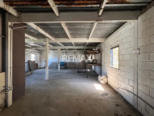 Local Comercial de 500 m² en venta en el centro de Punto Fijo, ideal para negocio - Foto 9