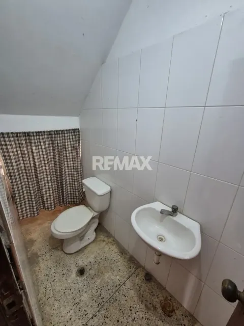 Amplia casa de 6 habitaciones y 4 baños en venta, Guaranao, Punto Fijo - Foto 7