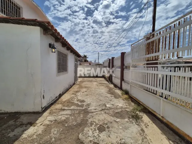 Amplia casa de 6 habitaciones y 4 baños en venta, Guaranao, Punto Fijo - Foto 20