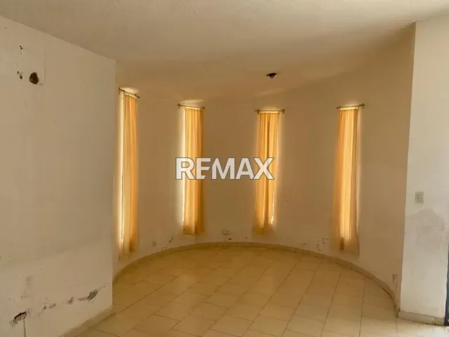 Casa comercial de 3 hab. y 2 baños en alquiler, Av. Ollarvides, Guaranao - Foto 9