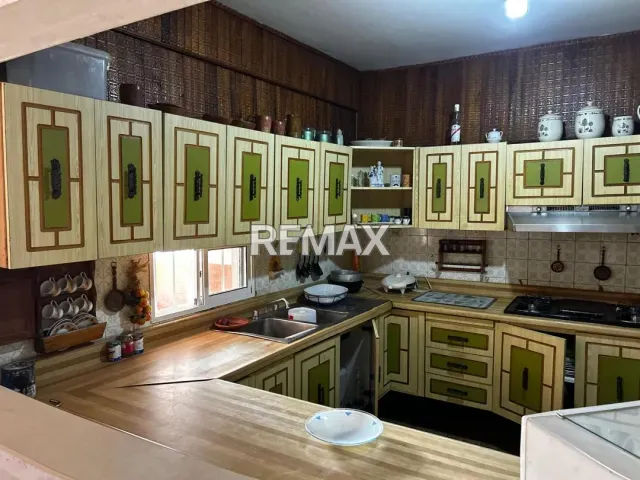 Amplia casa de 4 hab. con local comercial y 450 m² en alquiler, Puerta Maraven - Foto 6