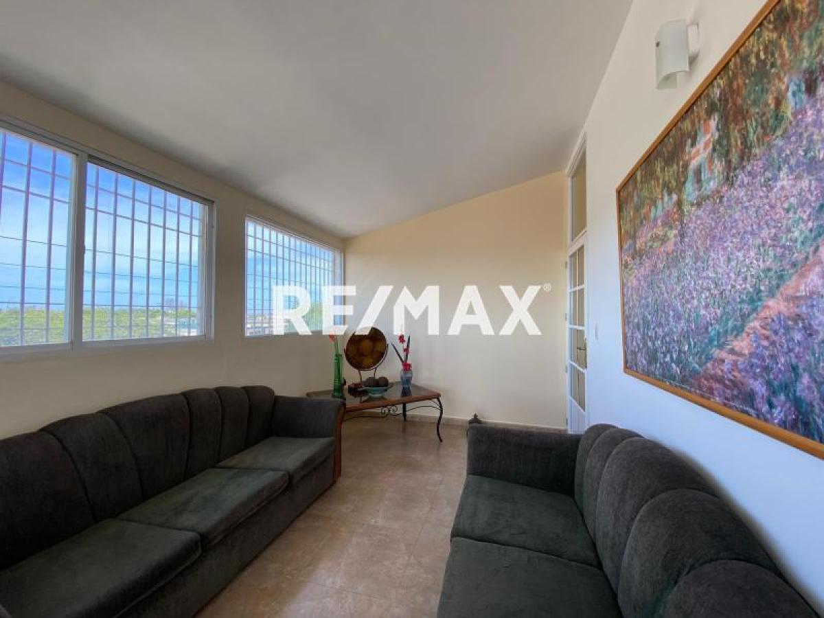 Casa de 6 habitaciones y piscina en venta, exclusiva urbanización en Punto Fijo - Foto 4