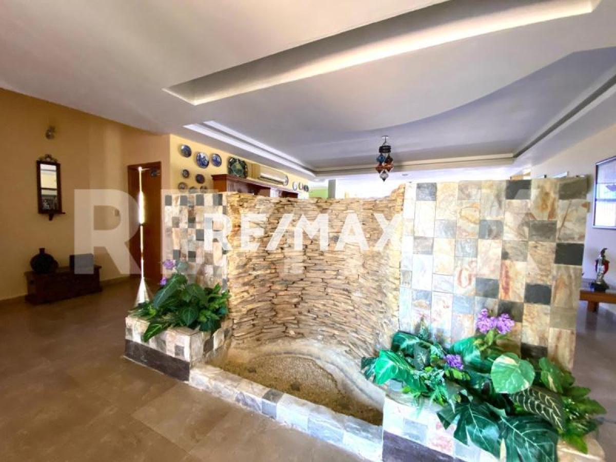 Casa de 6 habitaciones y piscina en venta, exclusiva urbanización en Punto Fijo - Foto 9