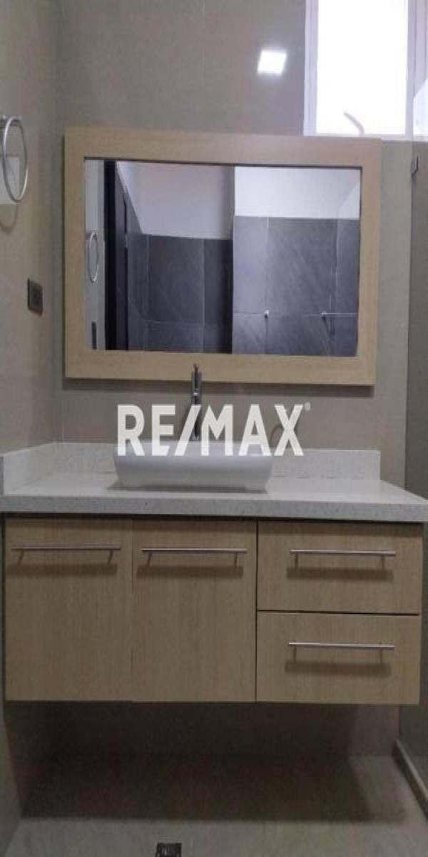 Elegante townhouse de 4 hab. y 4 baños en venta, Jardín Las Virtudes, Punto Fijo - Foto 11