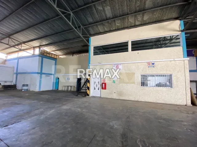 Amplio galpón industrial de 1.400 m² en venta, Villa Marina, Edo. Falcón - Foto 5