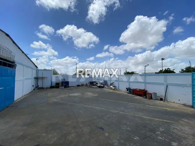 Amplio galpón industrial de 1.400 m² en venta, Villa Marina, Edo. Falcón - Foto 8