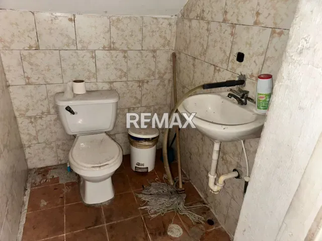 Local comercial de 314 m² en alquiler con oficina y depósito en Centro Punto Fijo - Foto 3