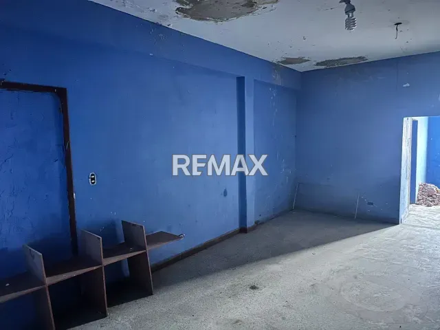 Local comercial de 314 m² en alquiler con oficina y depósito en Centro Punto Fijo - Foto 5