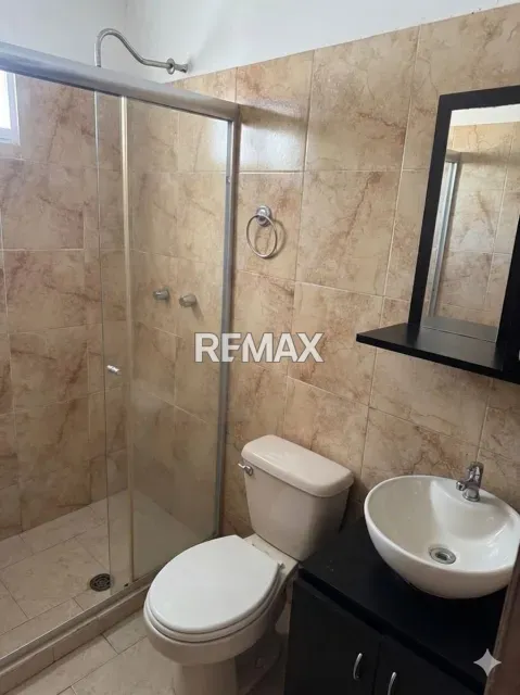 Casa de 3 hab. con ampliación y vigilancia en venta, 110 m² en Doña Leomelia - Foto 2