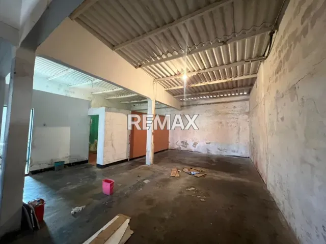 Amplio local comercial de 280 m² en venta, excelente ubicación en Punto Fijo - Foto 4