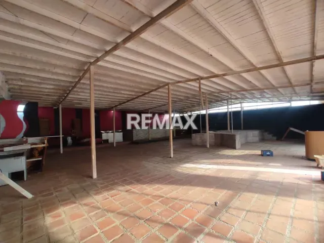 Amplio galpón de 600 m² en alquiler con 5 baños y 10 estacionamientos en La Puerta Maraven - Foto 10