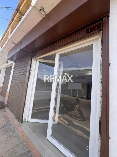 Local comercial de 35 m² en alquiler, excelente ubicación en Edificio Girardot - Foto 4