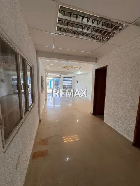 Local comercial de 35 m² en alquiler, excelente ubicación en Edificio Girardot - Foto 5
