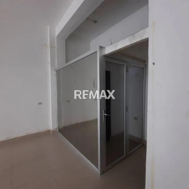 Local comercial de 82 m² en alquiler, excelente ubicación en Carirubana - Foto 3