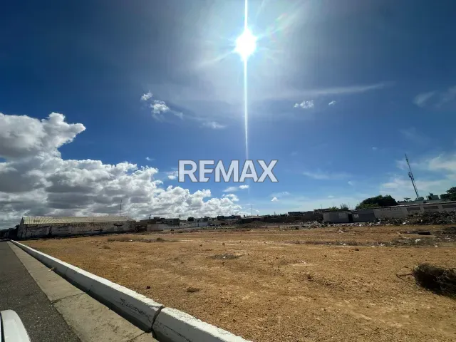 Amplio terreno de 3.500 m² en venta, ideal para patio de contratista en Cardón - Foto 4
