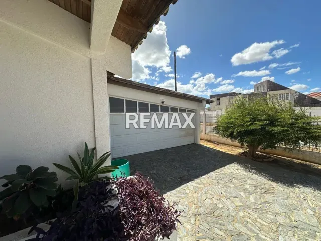Espaciosa casa de 5 habitaciones y 5 baños en venta, 890 m² en Judibana, Falcón - Foto 4