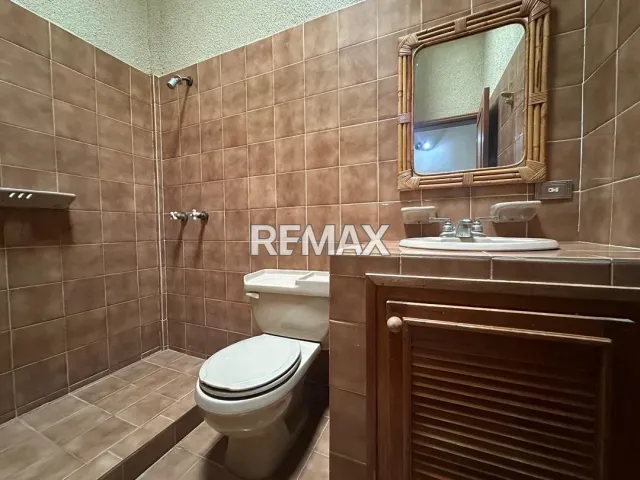 Espaciosa casa de 5 habitaciones y 5 baños en venta, 890 m² en Judibana, Falcón - Foto 9