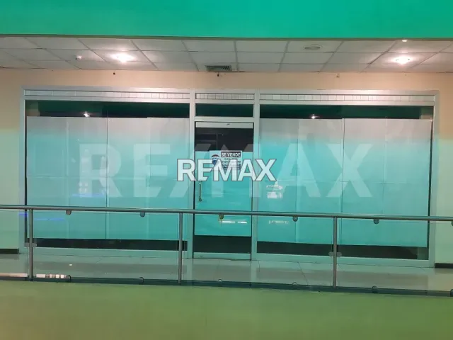 Moderno local comercial de 62 m² en venta en Centro Comercial Ciudad del Viento, Punto Fijo - Foto 1