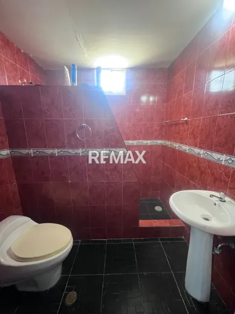 Acogedor TownHouse de 56 m² en alquiler con estacionamiento en Urb. Campo Claro - Foto 2