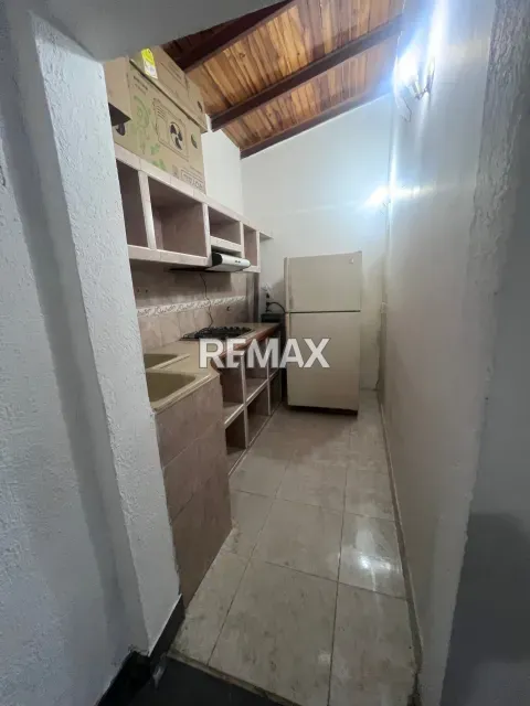 Acogedor TownHouse de 56 m² en alquiler con estacionamiento en Urb. Campo Claro - Foto 4