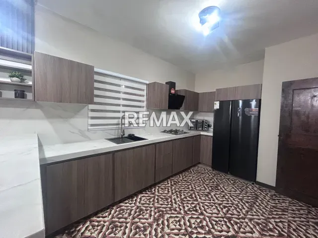 Casa en alquiler con anexo, 3 hab. y jardín en Judibana, 350 m² de terreno - Foto 1