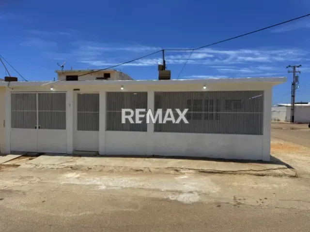 Casa en venta de 3 habitaciones y 2 baños en Doña Emilia, 175 m² de comodidad - Foto 1