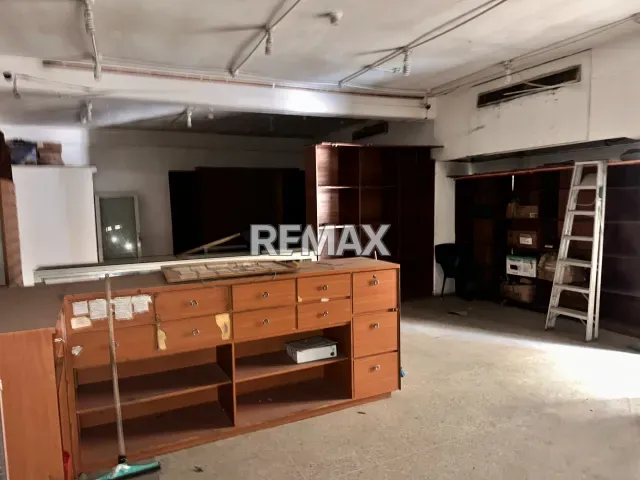 Amplio local comercial de 140 m² en alquiler en Avenida Bolívar, Punto Fijo - Foto 3