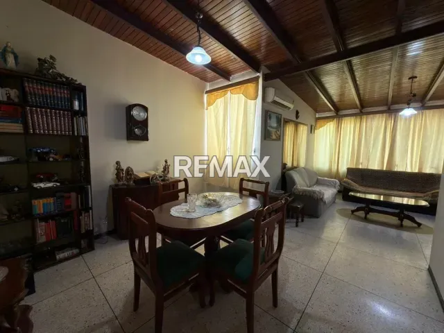 Casa de 3 habitaciones y 3 baños en venta, 200 m² en Avenida 10, Maraven - Foto 5