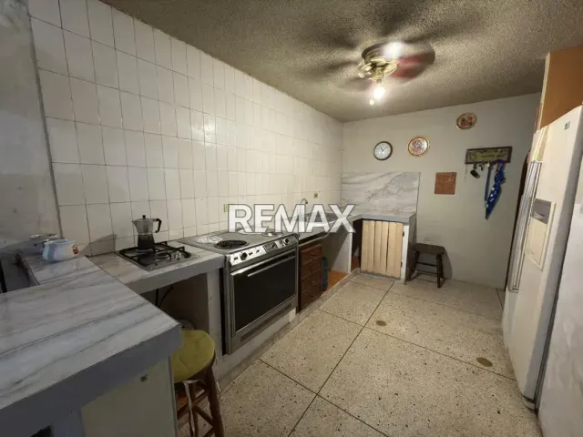 Casa de 3 habitaciones y 3 baños en venta, 200 m² en Avenida 10, Maraven - Foto 12