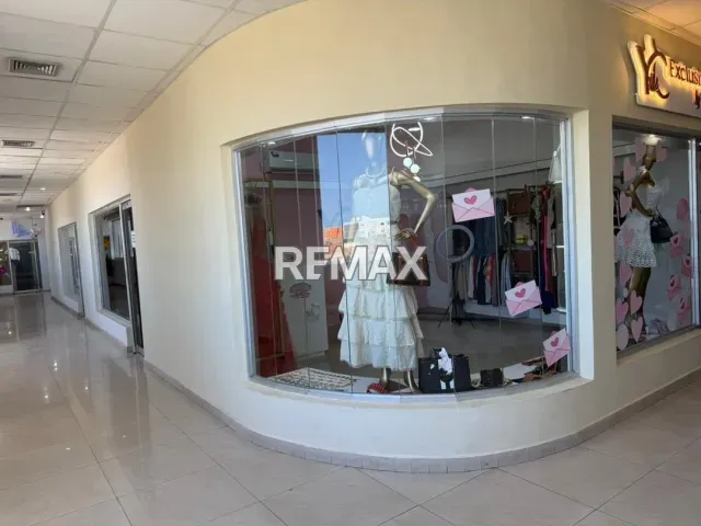 Local comercial de 18 m² en venta, CC Ciudad del Viento, listo para usar - Foto 2
