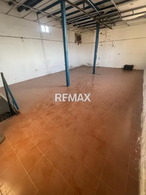 Alquiler de oficina de 178 m² en Calle Mariño, ideal para administración o depósito - Foto 4