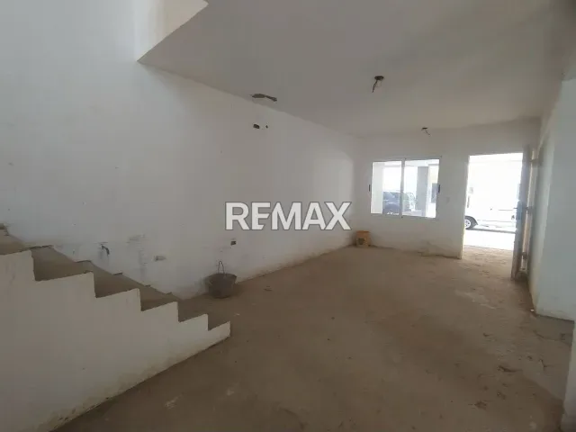 Amplio townhouse de 3 hab. y terraza en venta, Puerta Maraven, 325 m² - Foto 4