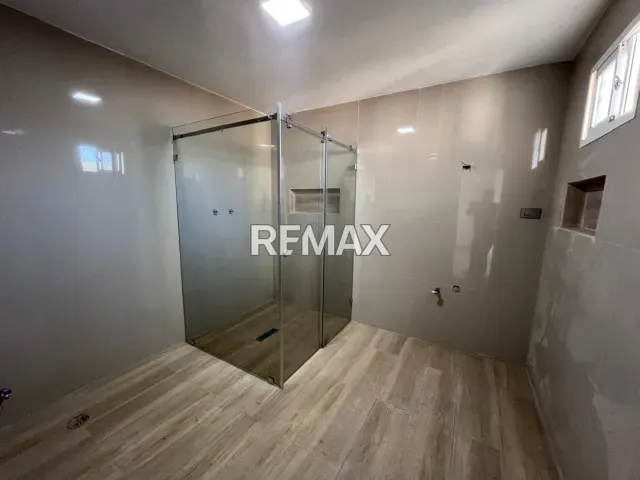 Moderno Townhouse de 3 hab. y 3 baños en venta, 180 m² en Cardón, Falcón - Foto 3