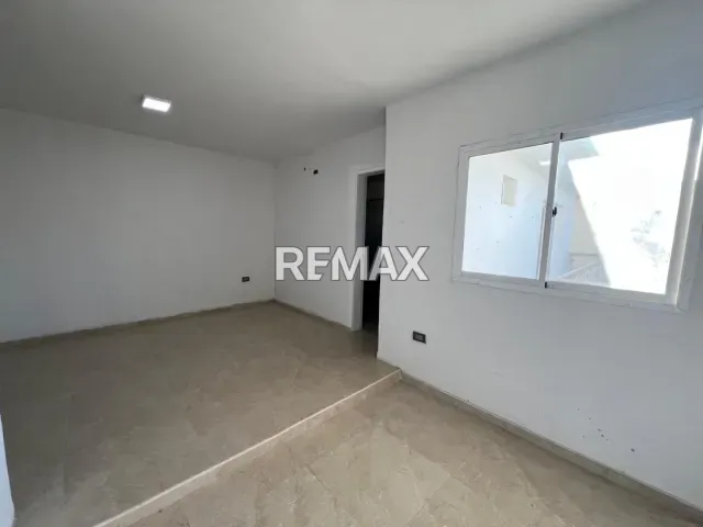 Moderno Townhouse de 3 hab. y 3 baños en venta, 180 m² en Cardón, Falcón - Foto 4