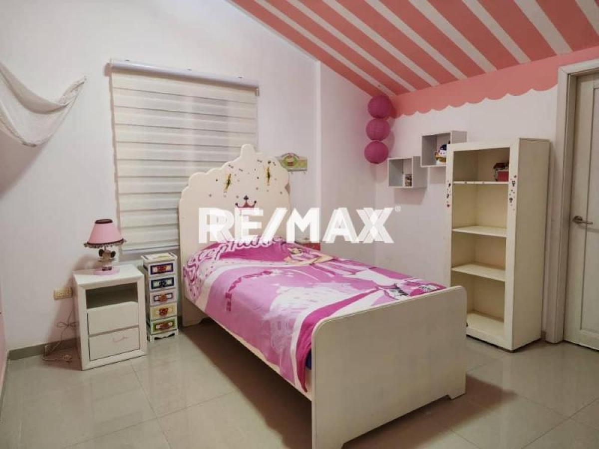 Espectacular TownHouse de 6 hab. y 7 baños en venta, Urb. Las Virtudes, 514 m² - Foto 6