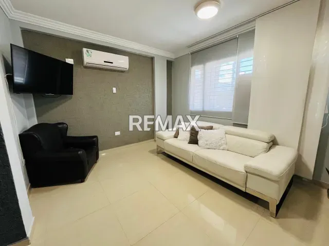 Amplio TownHouse de 3 habitaciones en alquiler, 313 m² en Puerta Maraven - Foto 3