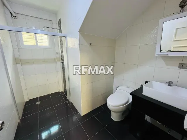 Amplio TownHouse de 3 habitaciones en alquiler, 313 m² en Puerta Maraven - Foto 9