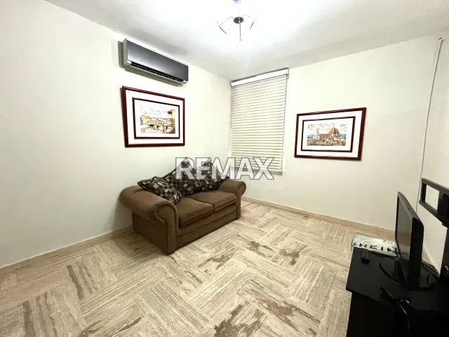 Elegante TownHouse amueblado de 3 habitaciones en alquiler, Punto Fijo, 200 m² - Foto 3