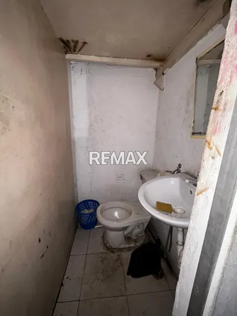 Amplio local comercial de 380 m² en venta, centro de Punto Fijo, alto tráfico - Foto 4