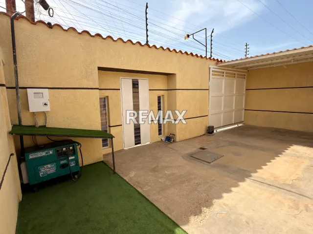 En Alquiler Casa o TownHouse Guaranao, Cardón, Carirubana, Falcón, 4167, VEN - Foto 1