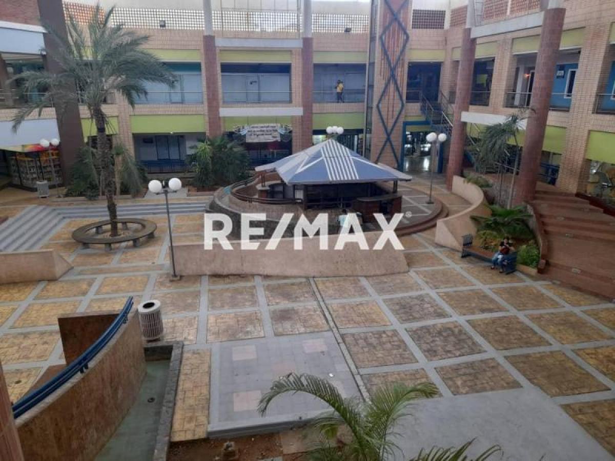 En Venta Local Comercial Avenida 6, Punta Cardón, Punto Fijo, Carirubana, Falcón, VEN - Foto 1