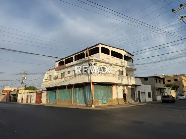 En Venta Edificio Centro, Punto Fijo, Carirubana, Falcón, VEN - Foto 1